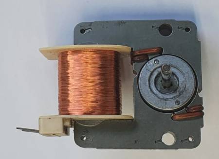 shadedpolemotor.jpg shadedpolemotor.jpg