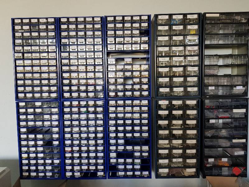 komponentenregal_links.jpg komponentenregal_links.jpg